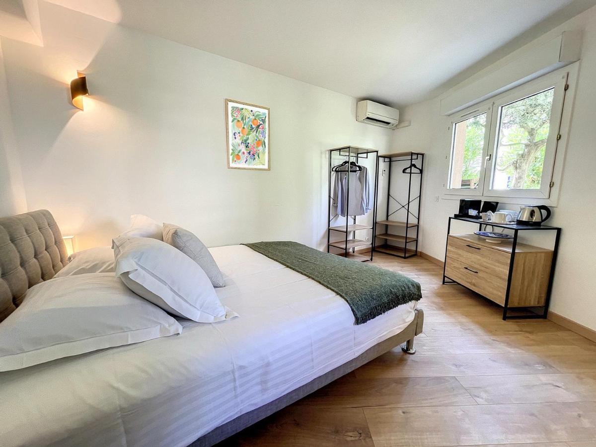 Appartement Cosy Au Centre De คานส์ ภายนอก รูปภาพ